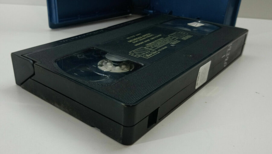 Comment numériser ses cassettes VHS, Hi8, VHS-C ou Mini-DV sur DVD et clé  USB - BNUS - Les réponses aux questions du quotidien